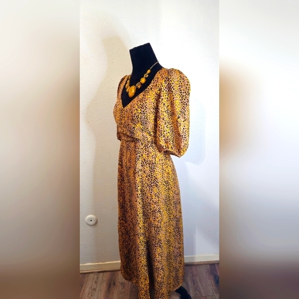 WAYF MIDI DRESS